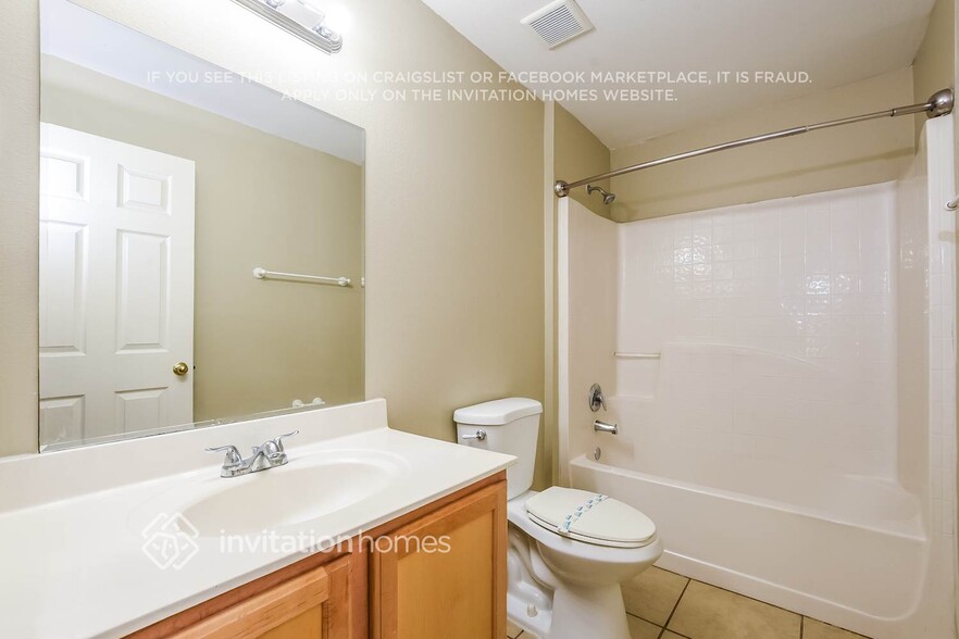 Building Photo - 580 Birch Ct