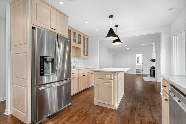 Building Photo - 6737 Lakefair Cir