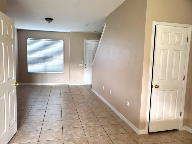 Building Photo - 8792 Christie Dr
