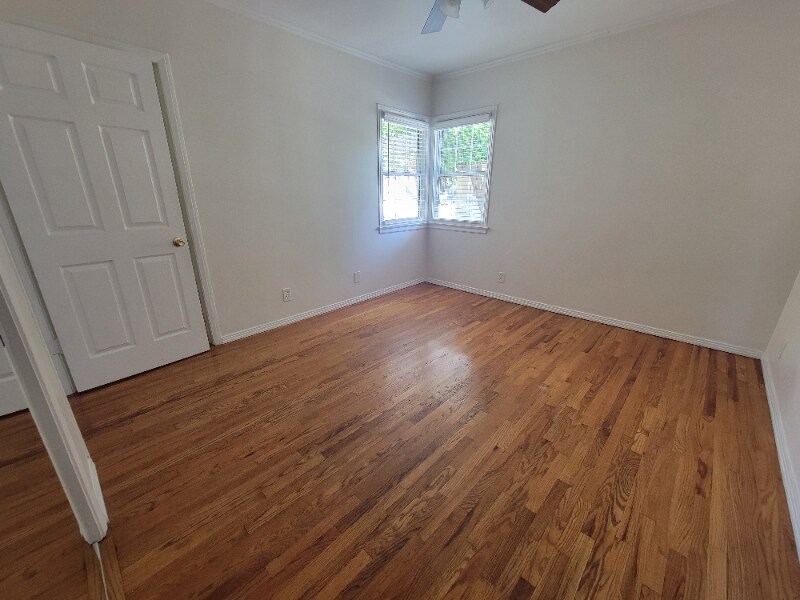 Building Photo - 13642 Leadwell St