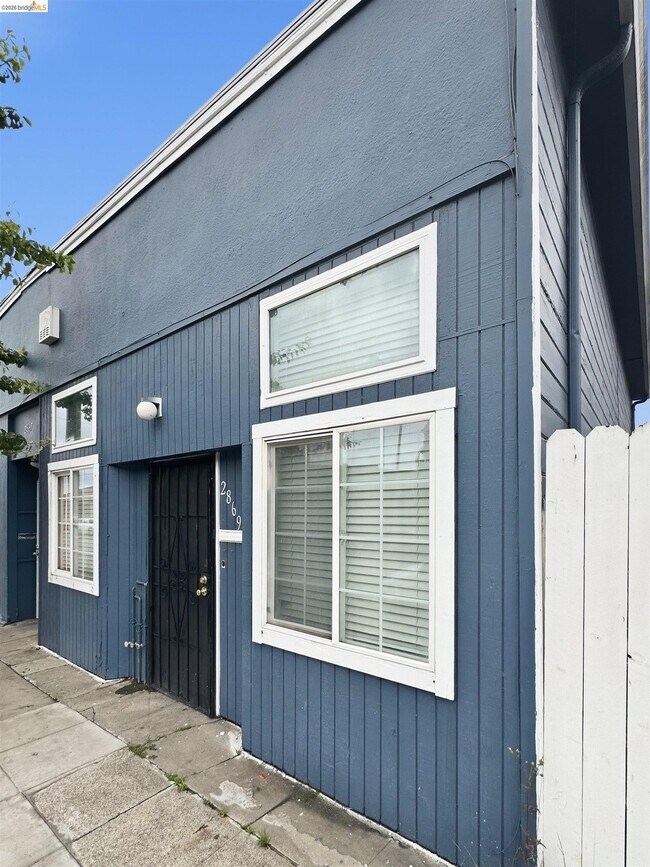 Building Photo - 2869 38th Ave