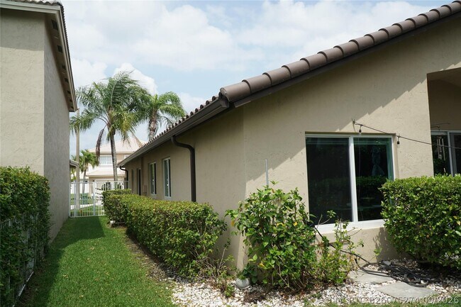 Building Photo - 17030 NW 19th Ct