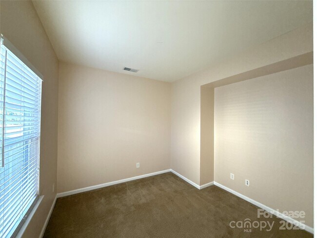 Building Photo - 134 Ashton Dr