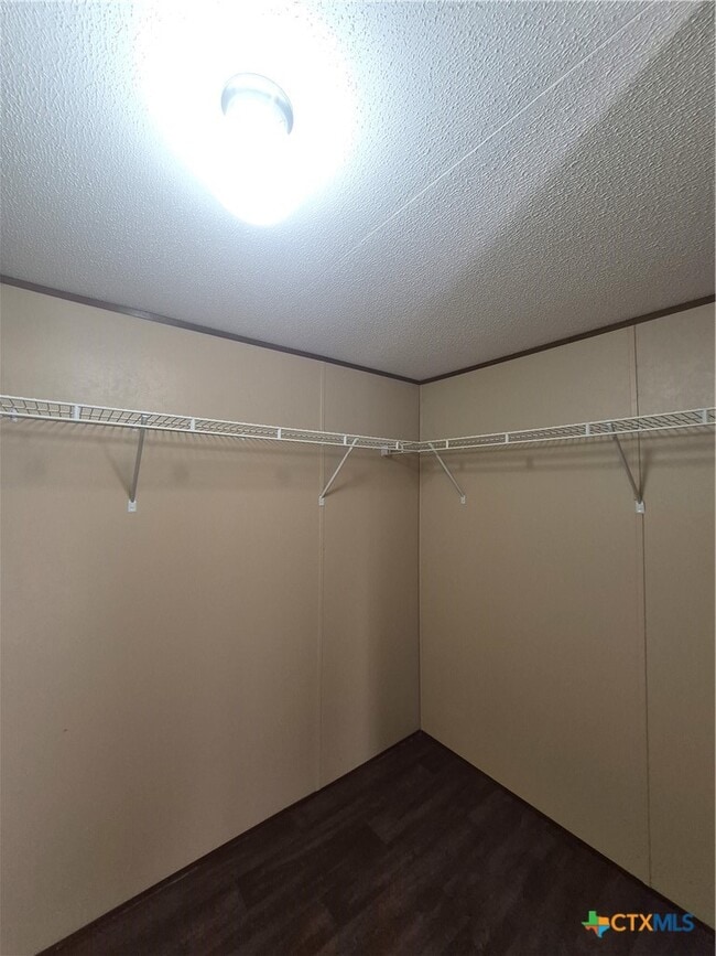 Building Photo - 1911 Wald Rd