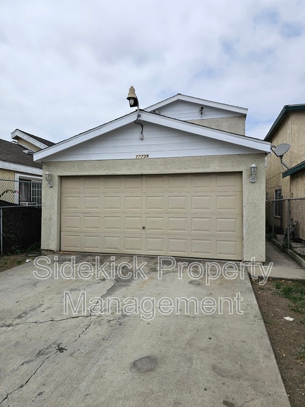 Primary Photo - 10739 Mona Blvd