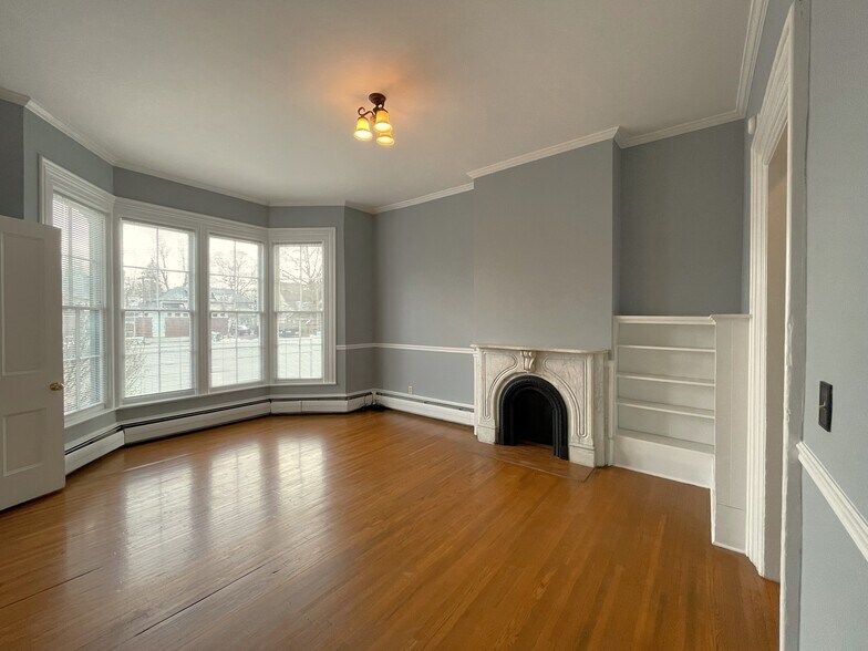 Primary Bedroom - 463 W Church St