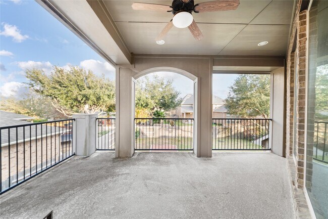 Building Photo - 10314 Radcliff Lake Dr