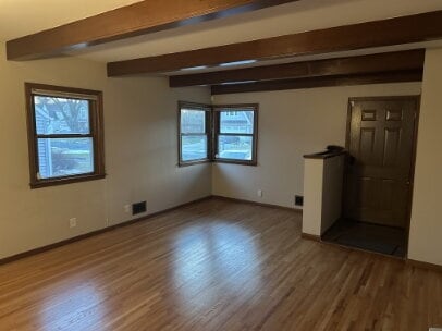 Building Photo - "Charming 4-Bed Retreat in Edina: Spacious 2142 Sq Ft with Hardwood Elegance & Cozy Fireplaces!"