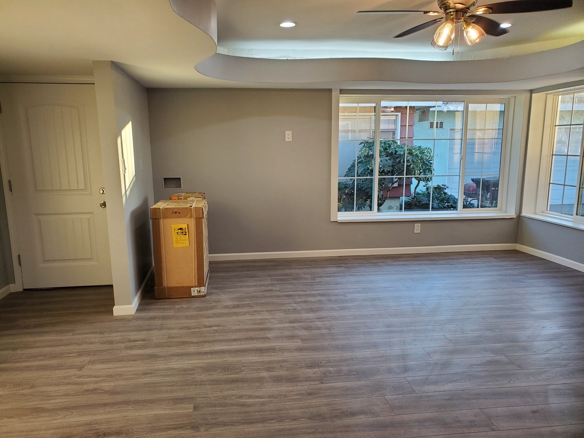 Building Photo - 15012 Eastwood Ave