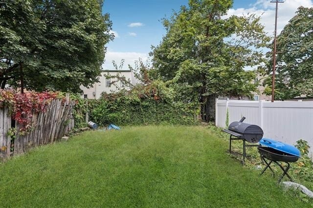 Building Photo - 30 Sheffield St