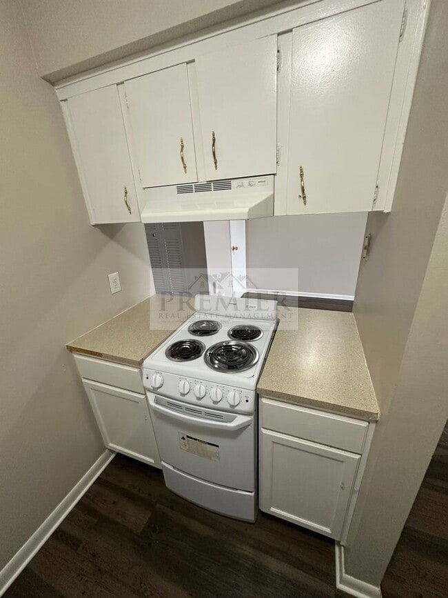 Building Photo - 6017 Barton Ave