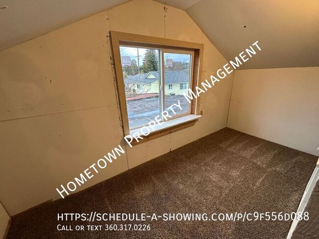 Building Photo - Bright and Spacious Tenino Home - Availabl...