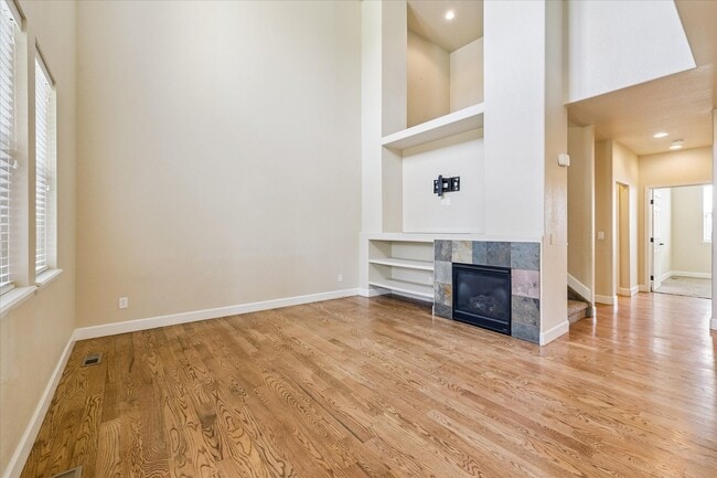 Building Photo - 9793 W Hinsdale Ln