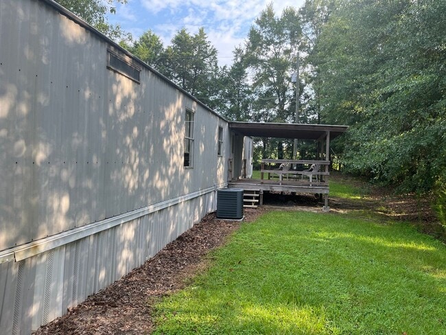 Building Photo - 2 Bed, 2 Bath Mobile Home Available Now!
