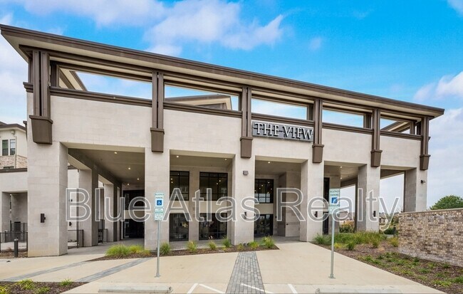 Building Photo - 2700 Old Denton Rd