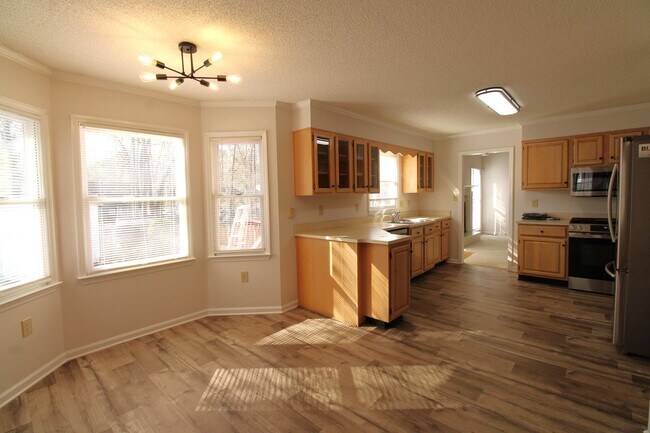 Building Photo - Awesome 3 bedroom home in a great area!