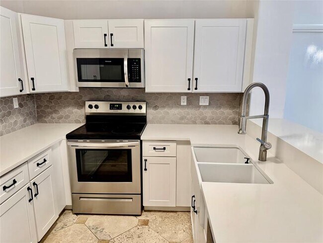 Building Photo - 5357 Buckhead Cir