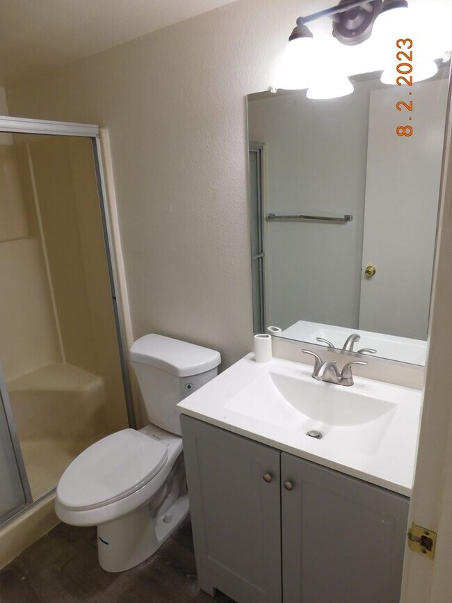 Building Photo - PER633