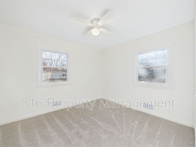 Building Photo - 6202 E 150th Terrace