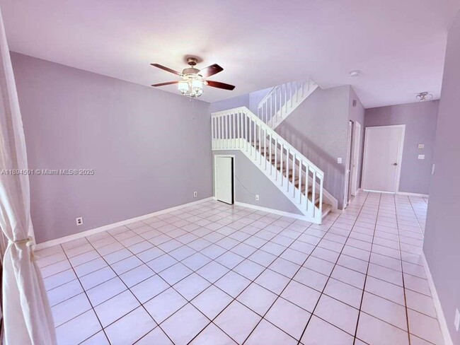 Building Photo - 16839 SW 1st Manor