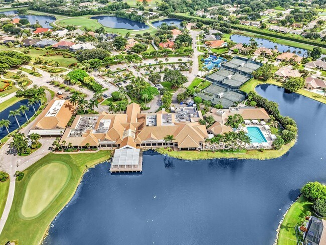 Building Photo - 10122 Spyglass Way