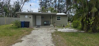 Building Photo - 2019 46th Street Ct E