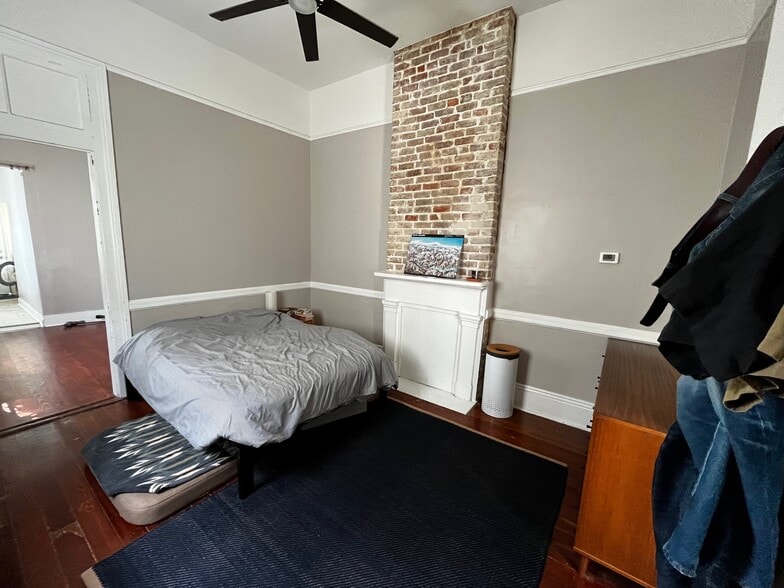 Building Photo - 604 Second St.