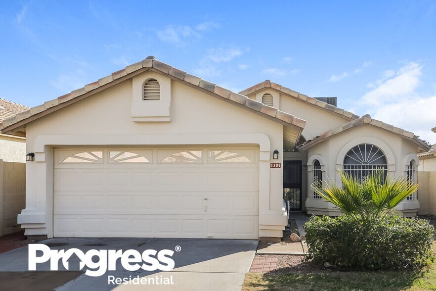 Primary Photo - 1209 E Villa Rita Dr