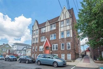 Building Photo - 8517 4th Ave