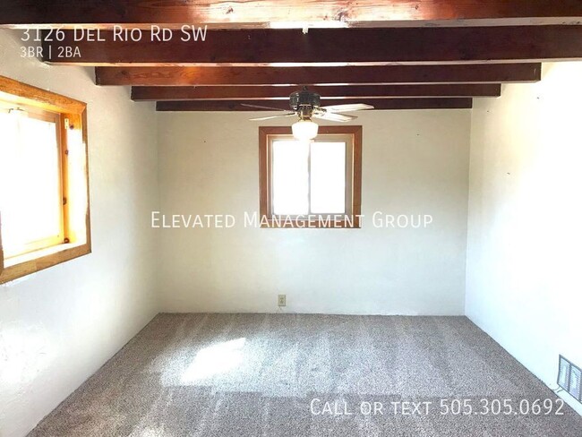 Building Photo - 3 Bedroom in Del Rio Acres/South Valley. L...