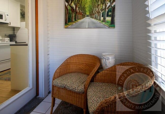 Building Photo - 822 N 50th Ave