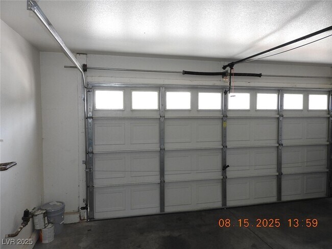 Building Photo - 9444 Medford Falls Ave