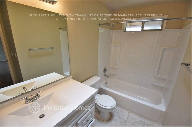 Building Photo - 15505 18th Ave Ct E