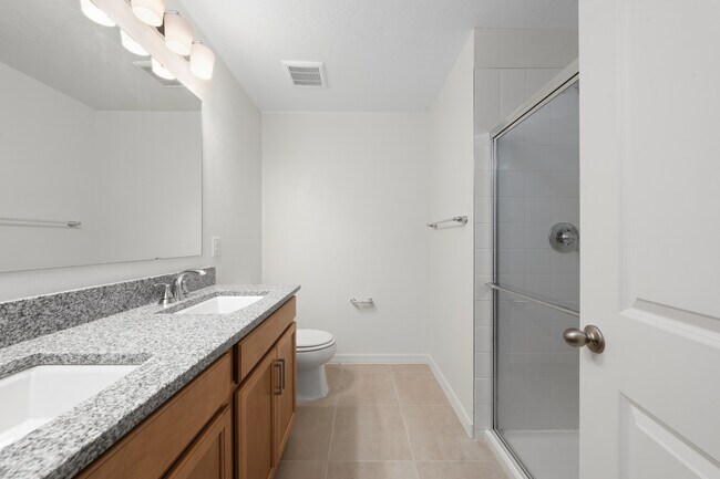 Building Photo - 2814 Raindrop Run St