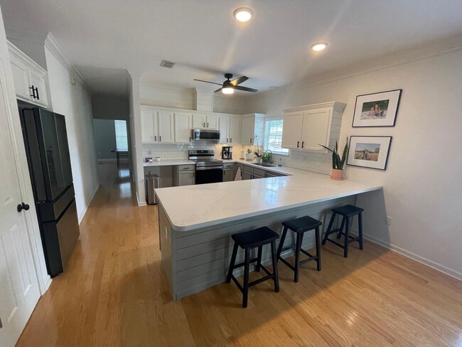 Building Photo - 1307 Hidden Timbers Pl