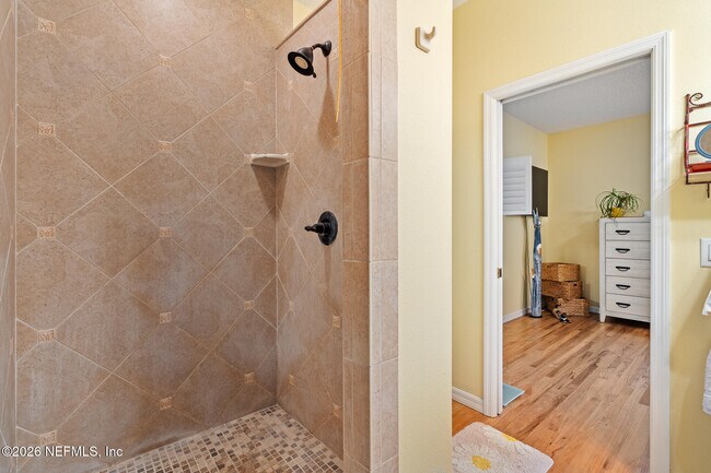 Building Photo - 1708 Castile St