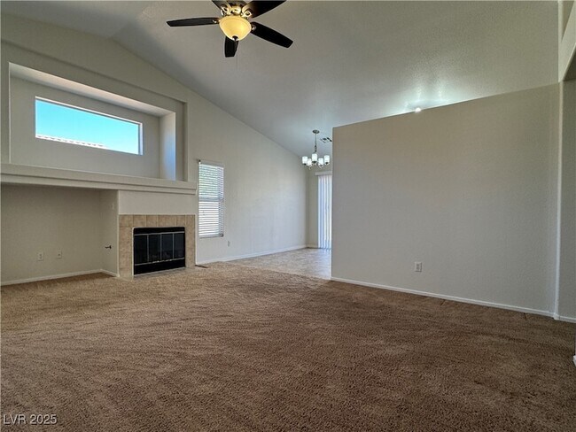 Building Photo - 5934 Gingham St