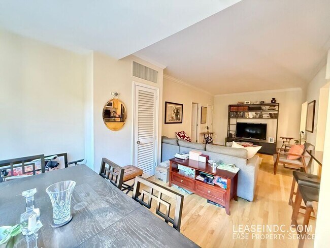 Building Photo - 1701 16th St NW