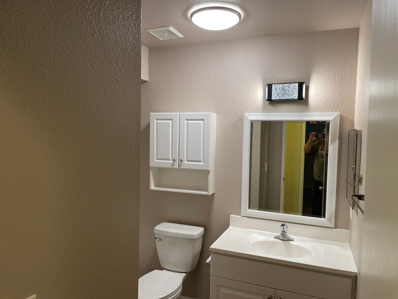 Bathroom 1 - 6911 Alvarado Rd