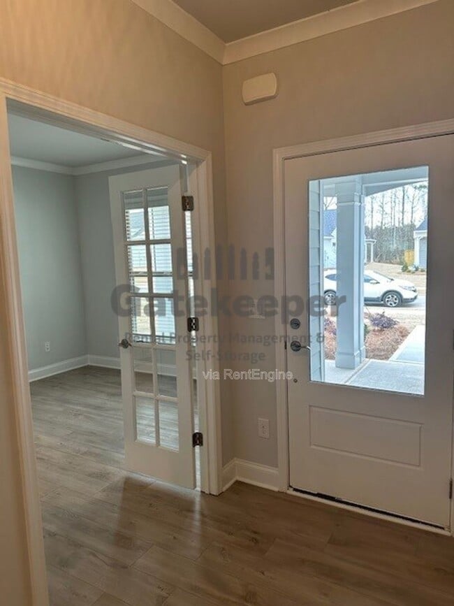 Building Photo - 505 Colebrook Wy