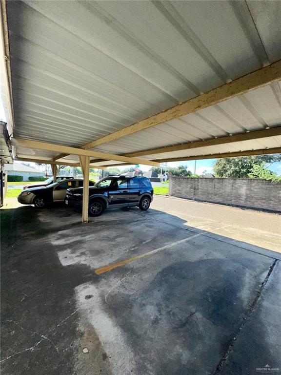 Building Photo - 17 Mynah Ave