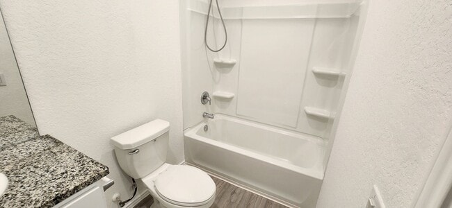 Building Photo - Thea Meadows-4-bedroom, 2 baths