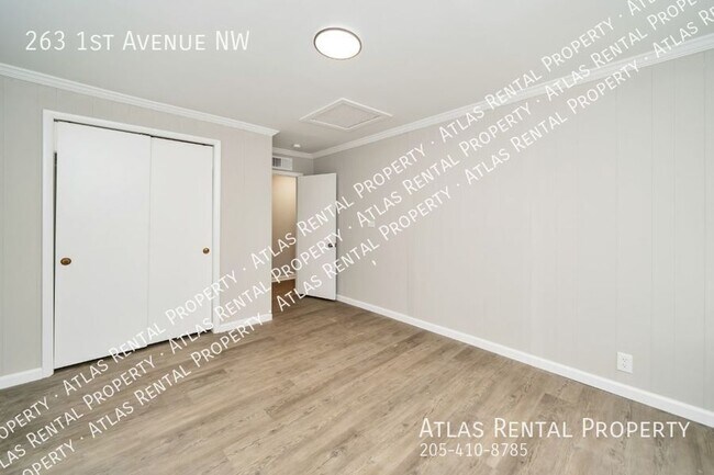 Building Photo - 263 1st Ave NW