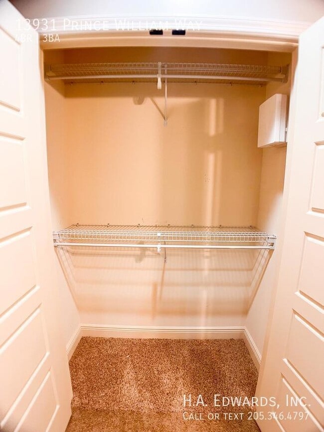 Building Photo - 13931 Prince William Way