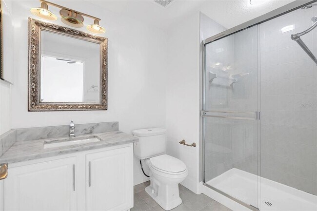 Building Photo - 1579 Chatfield Pl