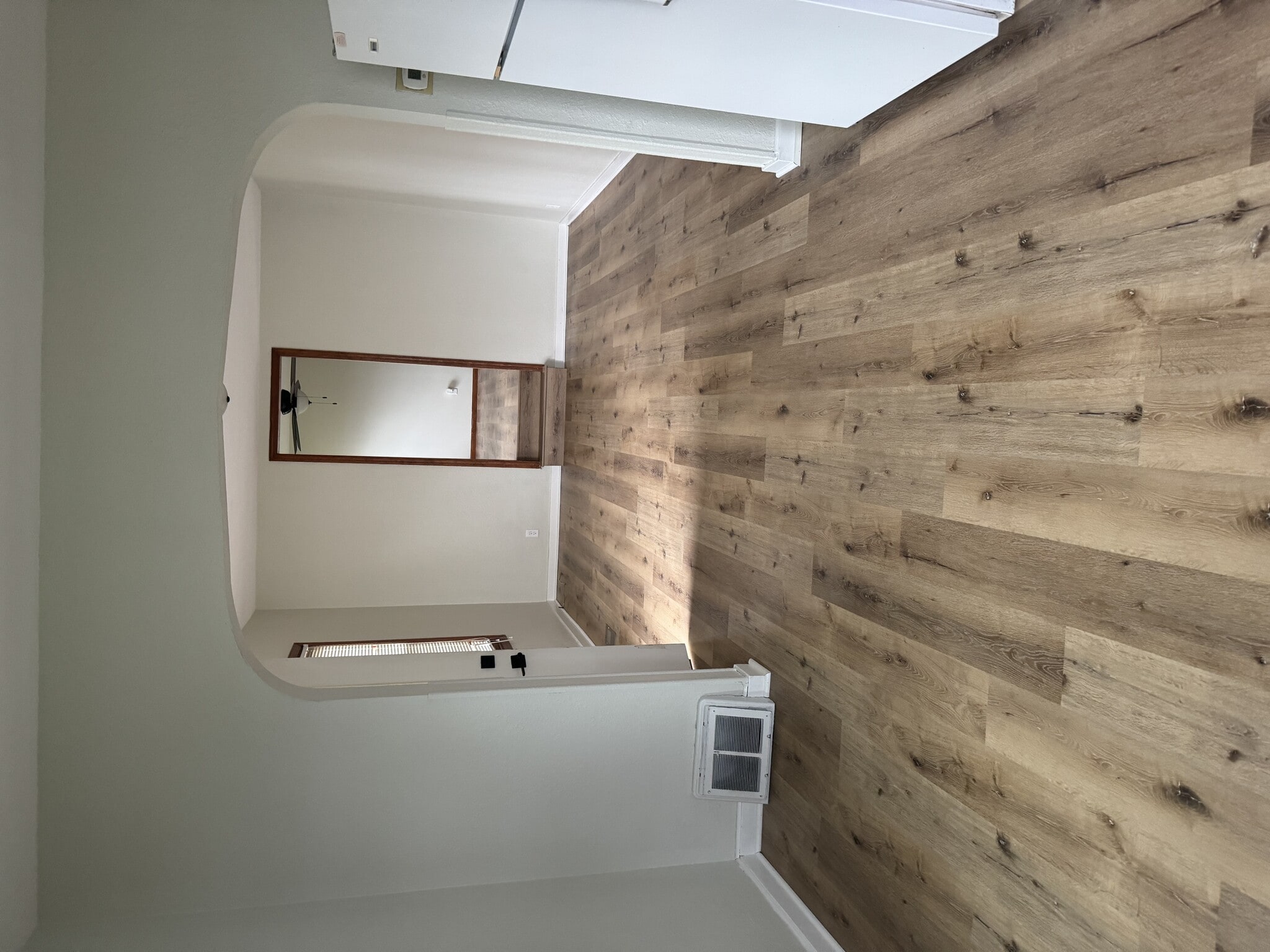 Dinning & Entry - 117 Pacific Ave