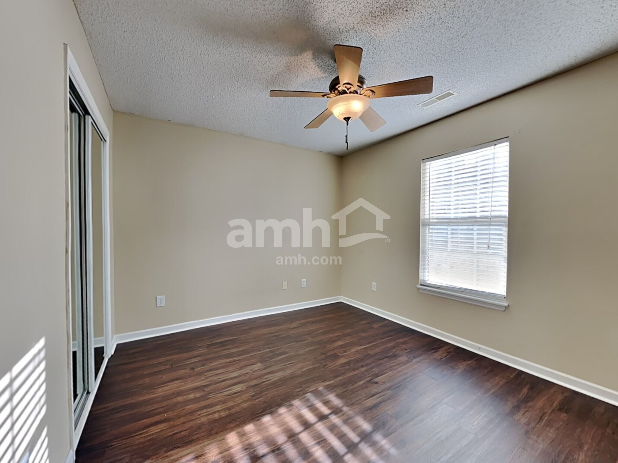 Building Photo - 194 Moon Dance Ln