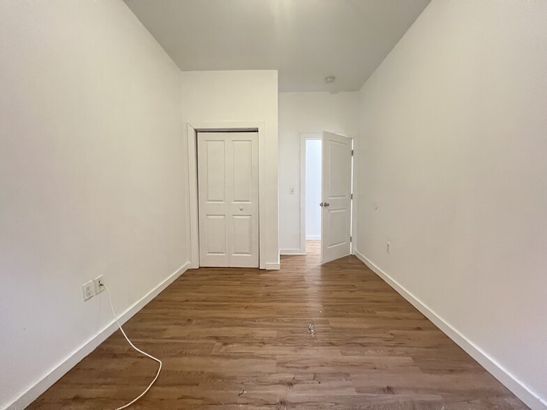 Building Photo - 52 Bergen Ave
