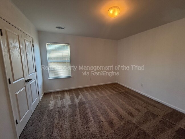 Building Photo - 1907 Northrop Dr