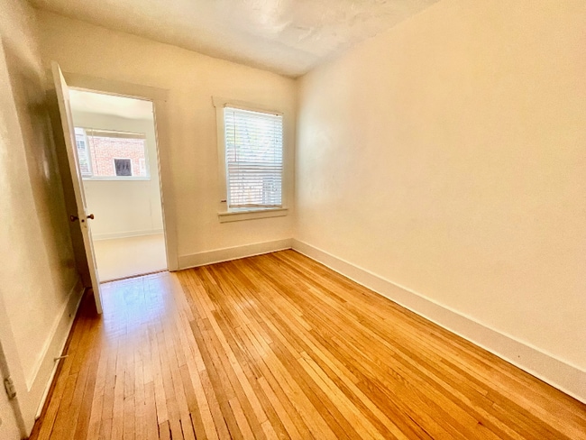 Building Photo - 3853 Julian St